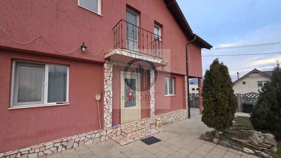 Casa moderna cu etaj si piscina, terasa si teren 700 mp – Simeria, HD - Poză 1