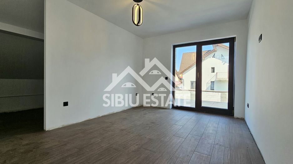 Casa noua 4 dormitoare Sibiu Sura Mica - Poză 25