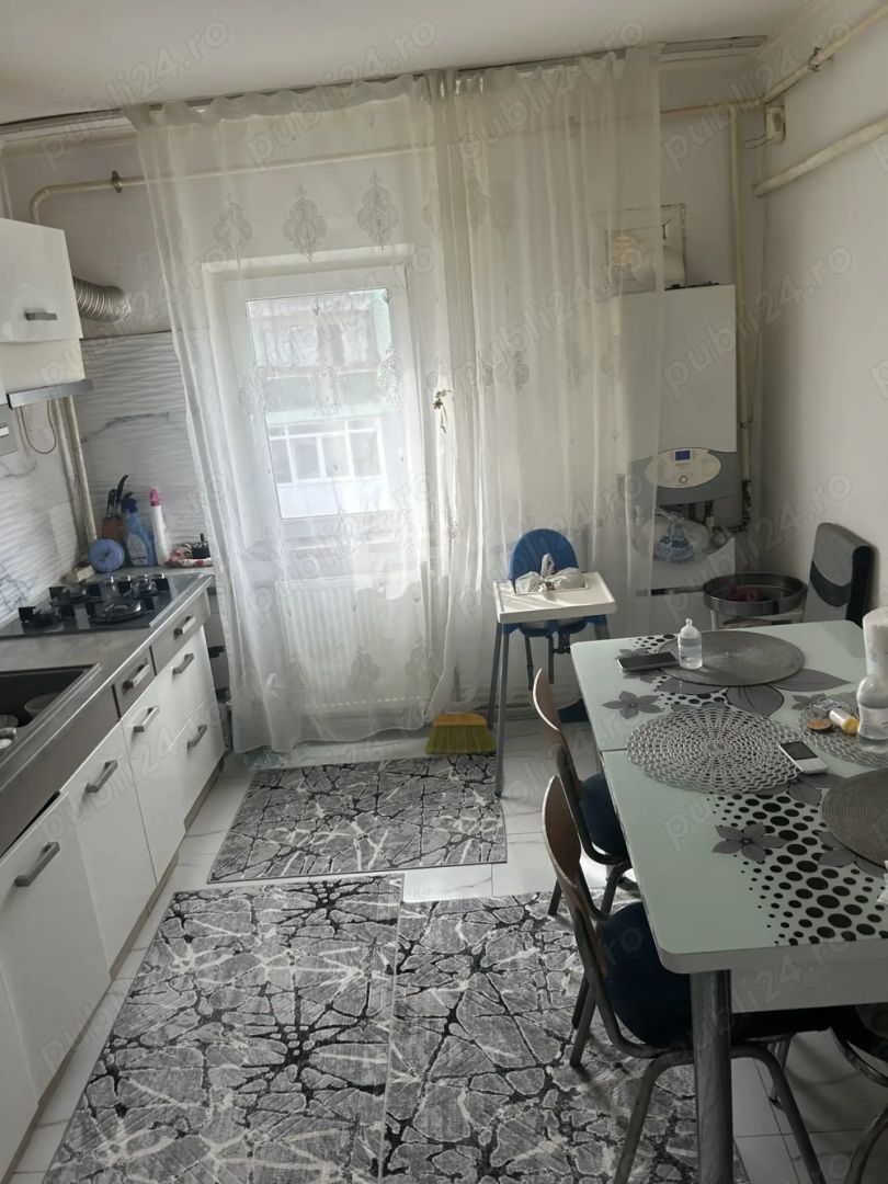 4 Camere Decomandat Craiovita Noua - Poză 1