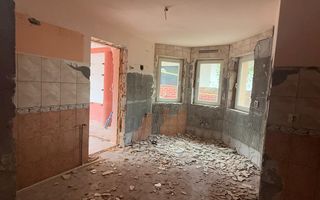 Casa individuala traditionala spatioasa in zona linistita - Dumbravita - Poză 4