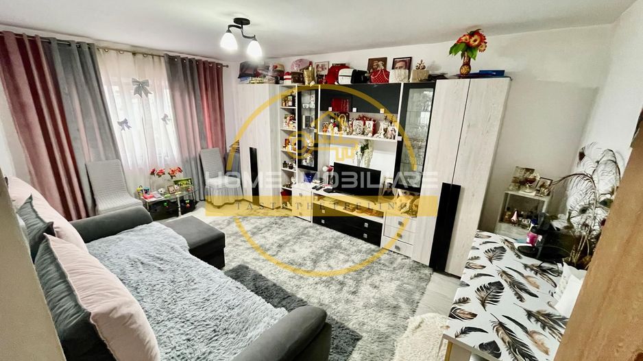 Apartament 2 Camere Decomandat Nicolina 53 Mp Bloc 1988 - Poză 2