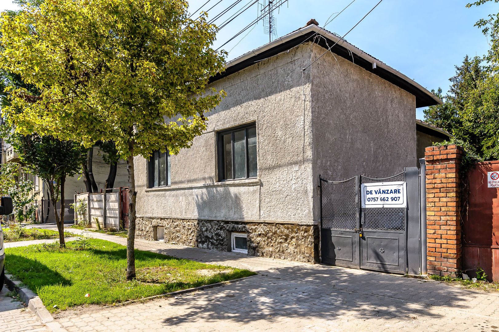 Casă nefinalizată în centrul Aradului, strada M. Scaevola - Poză 1