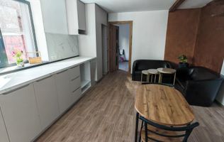 Corp de casa,str Carpatilor intrare in Racadau,P+E,4 camere.