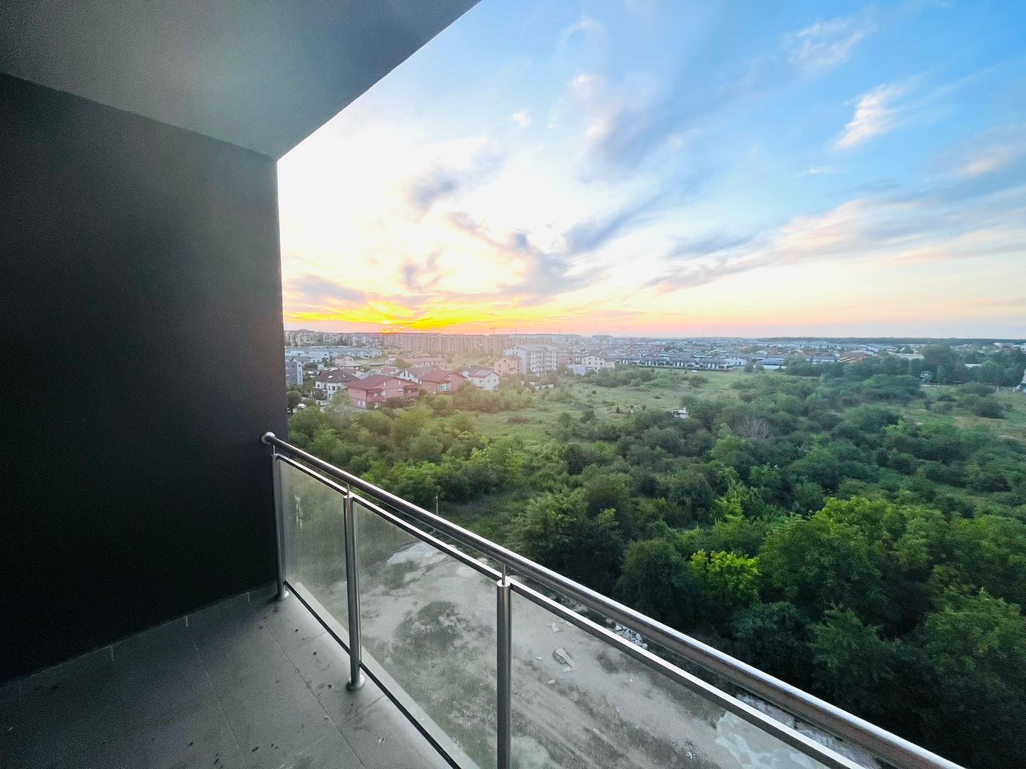 APARTAMENT DECOMANDAT BLOC NOU 2021 SU 45MP - Poză 1