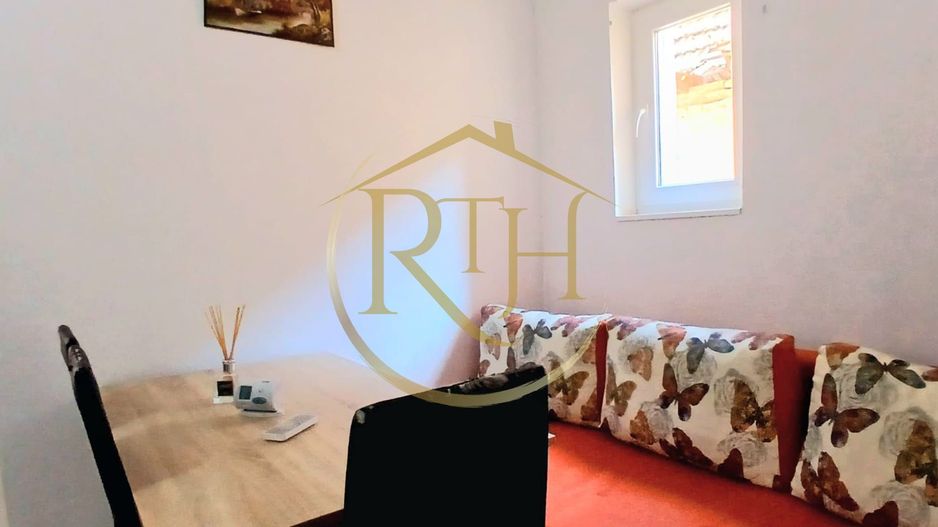 Oferim spre vanzare un Apartament la curte comuna, in zona Odobescu. - Poză 7