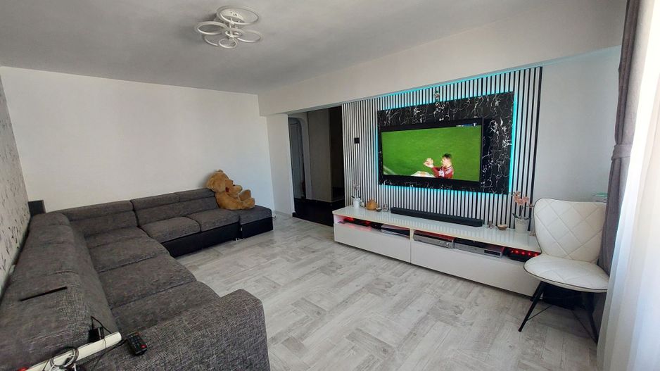 Apartament 3 camere 1 Decembrie 1918 - Poză 3