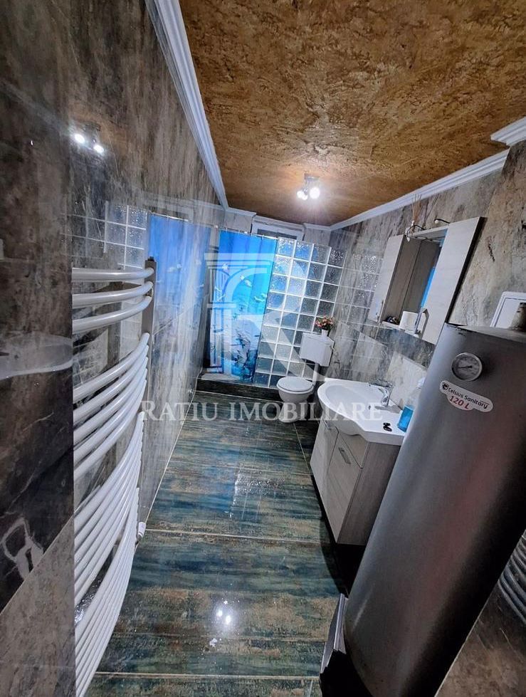 De vanzare | Casa cu etaj la cheie | Sarsig | Bihor - Poză 11