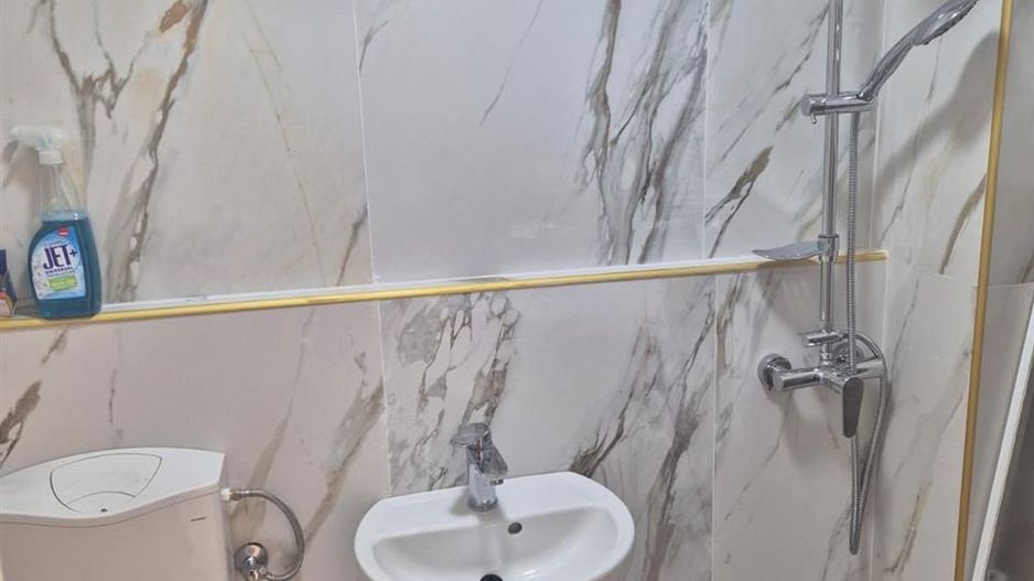 Apartament cu 2 camere semidecomandat zona Rogerius - Poză 7