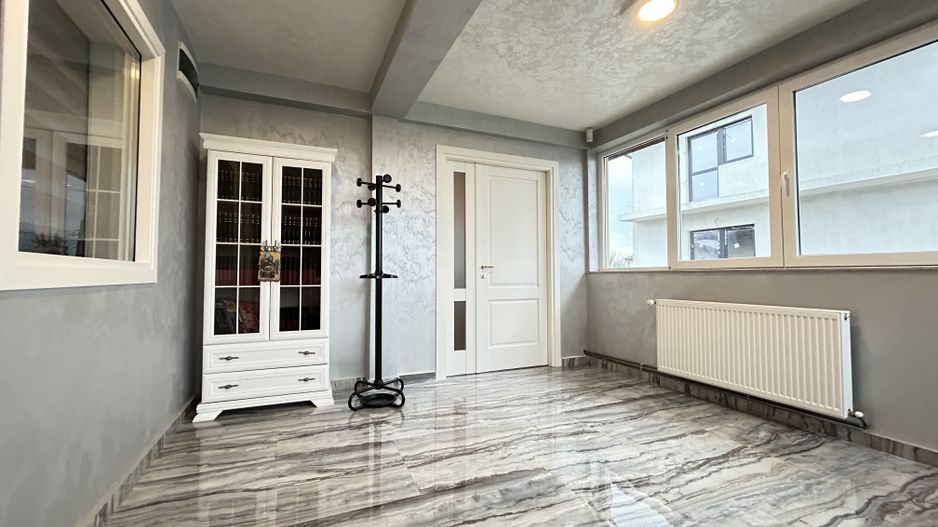 Pensiune Casa Eva Statiunea 2 Mai - 12 camere - teren 600 mp - Poză 8