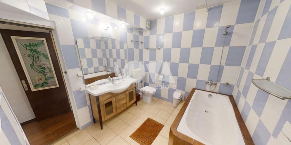 De închiriat: apartament în vilă, 200mp utili - Poză 20