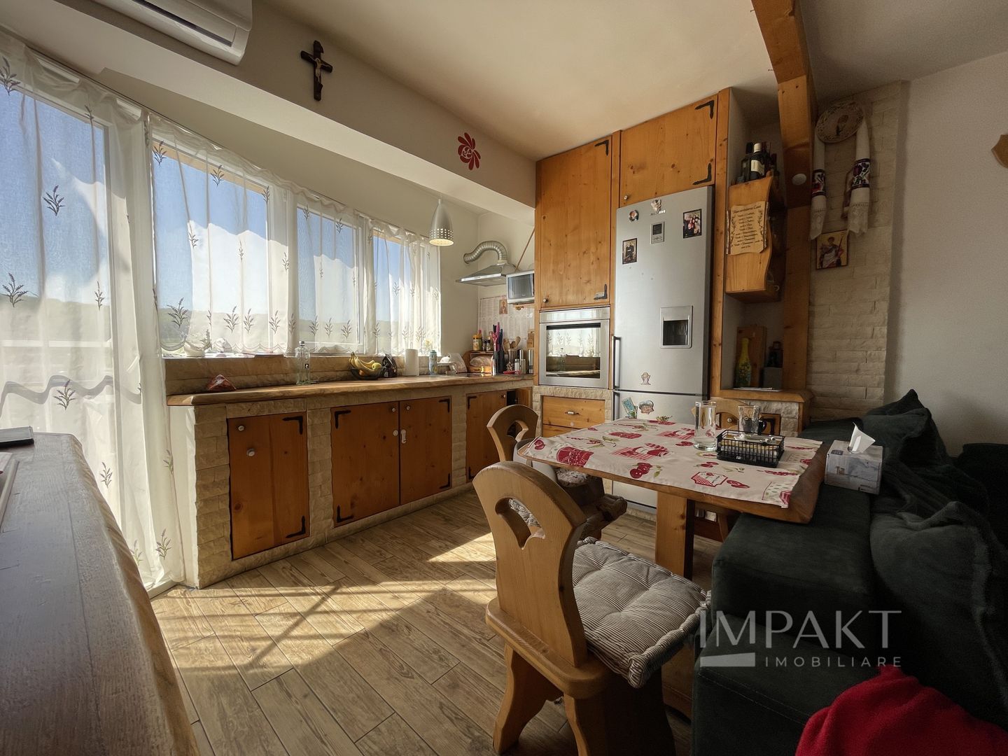 Apartament cu 3 camere spre vanare in zona Baciu! - Poză 2