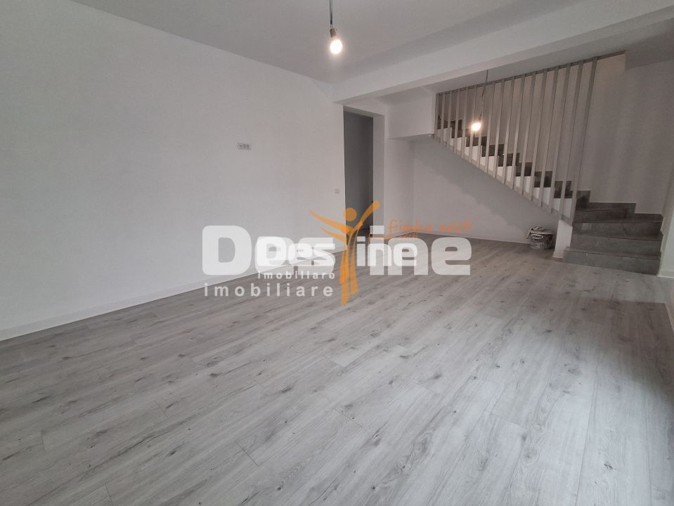 CASĂ tip duplex, situata in Valea Adanca - Poză 7