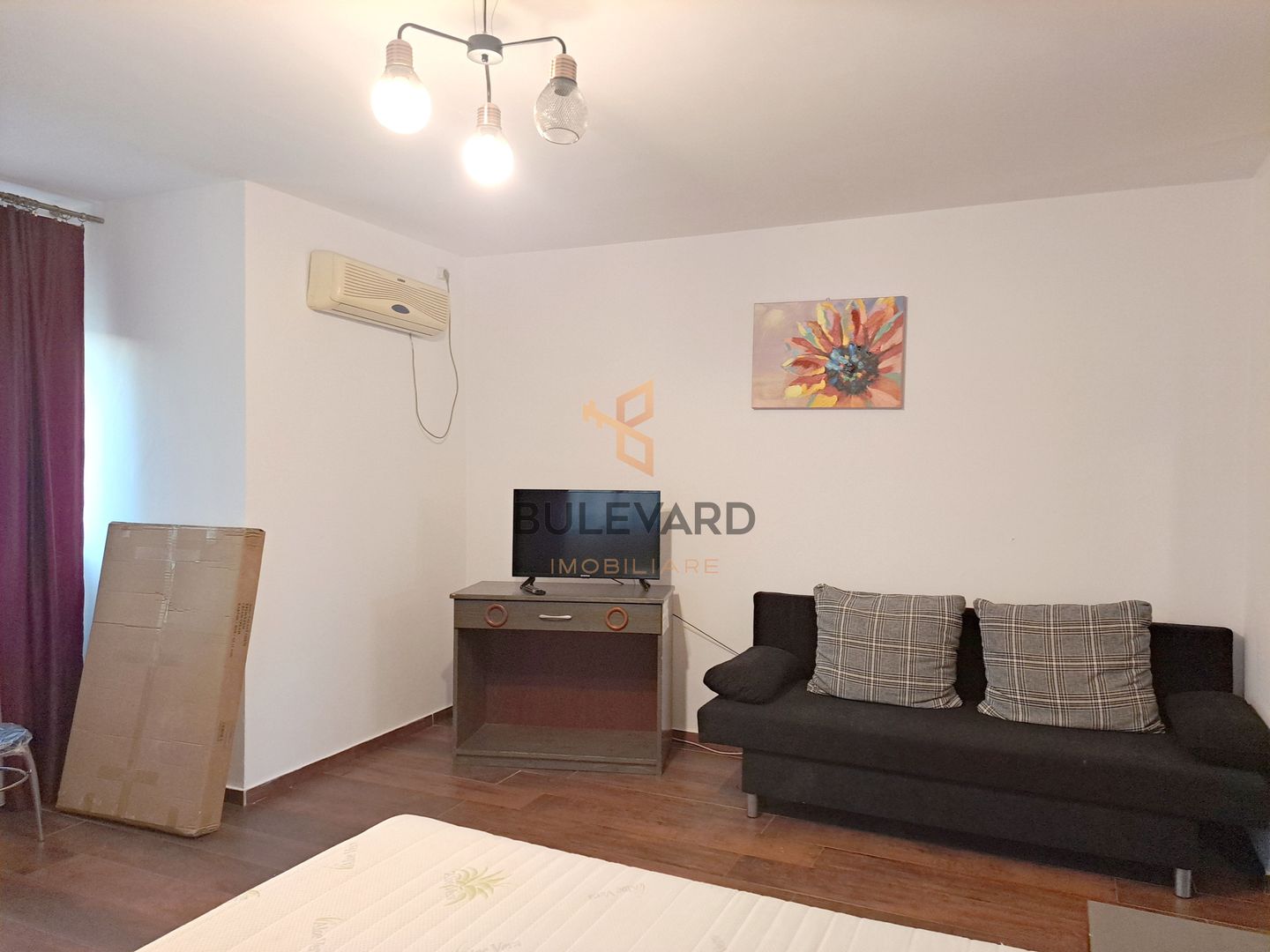 Garsoniera de inchiriata in zona Metro! - Poză 5