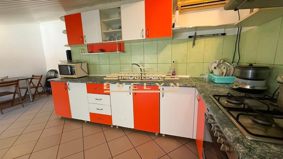 Apartament 3 camere + mansardă autorizată de vânzare – Zona Școala Nr. 7 - Poză 7