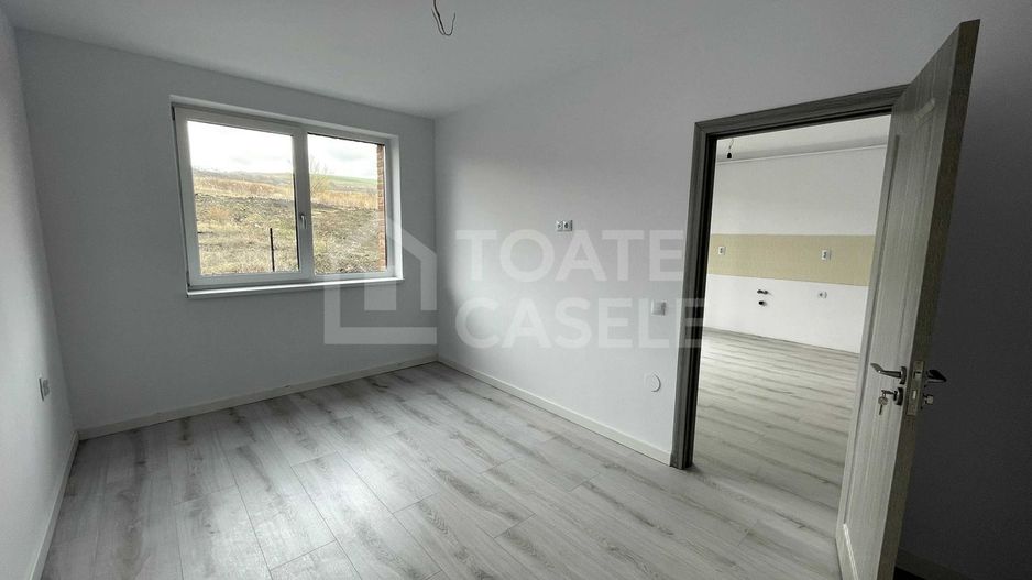 Apartament cu 2 camere și terasă spațioasă în ansamblul Beta Residence, Chinteni - Poză 1