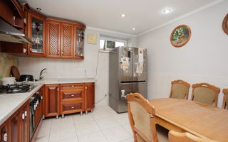 Vânzare, casă + afacere, str. Cetatea Albă, Botanica - Poză 1