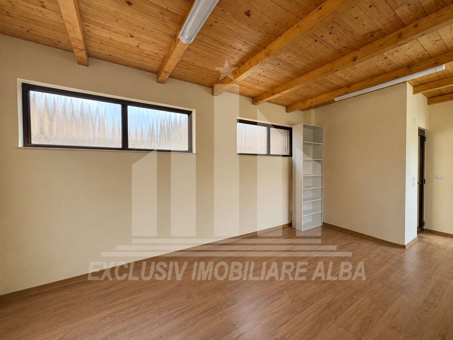 Spatiu birouri | De inchiriat | 20 mp | Parcare | Cetate - Piata - Poză 2