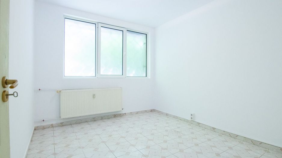 Dr. Taberei Bucla, Spatiu de birouri, doar firme, 4 camere, mutare imediata! - Poză 2