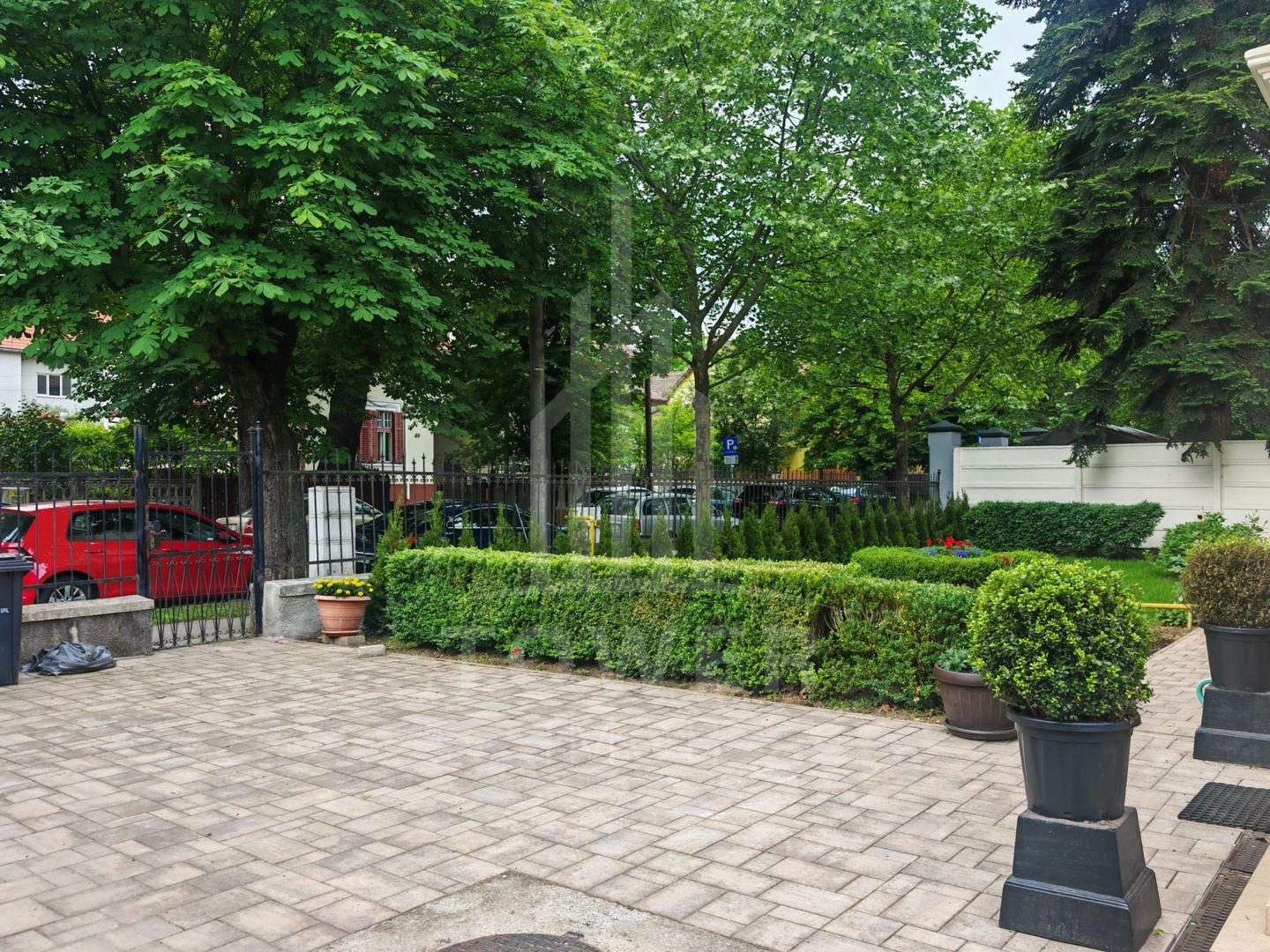 De închiriat – Parter de vilă în una dintre cele mai apreciate zone din Sibiu - Poză 4