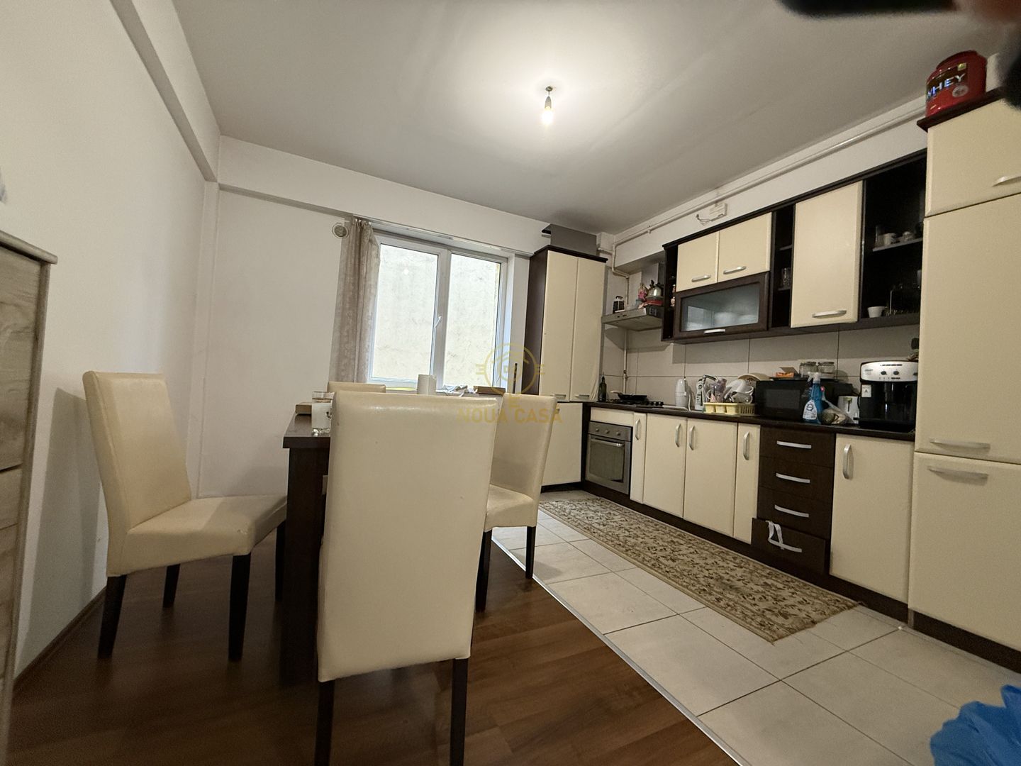 De vanzare Apartament 3 Camere 99MP Mobilat/Utilat - Poză 6