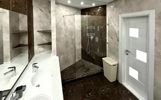Chirie, apartament, 3 camere + living, strada București, Centru - Poză 11