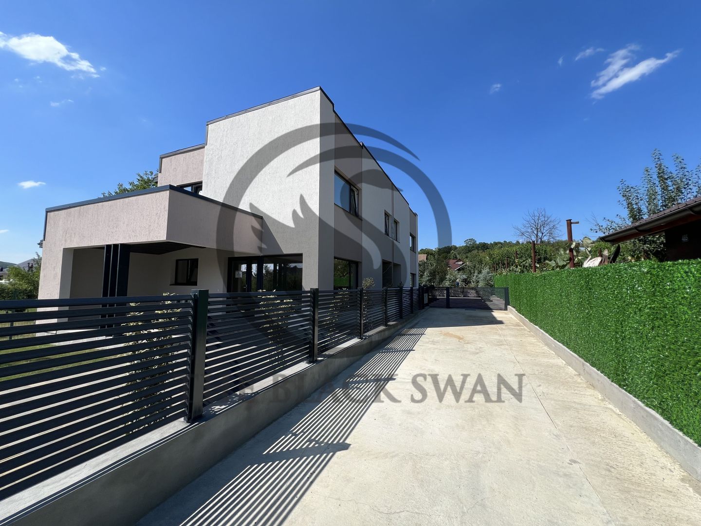 Casa cu 4 camere de vanzare | Premium | Nou | Moreni - Bld. Republicii - Poză 31