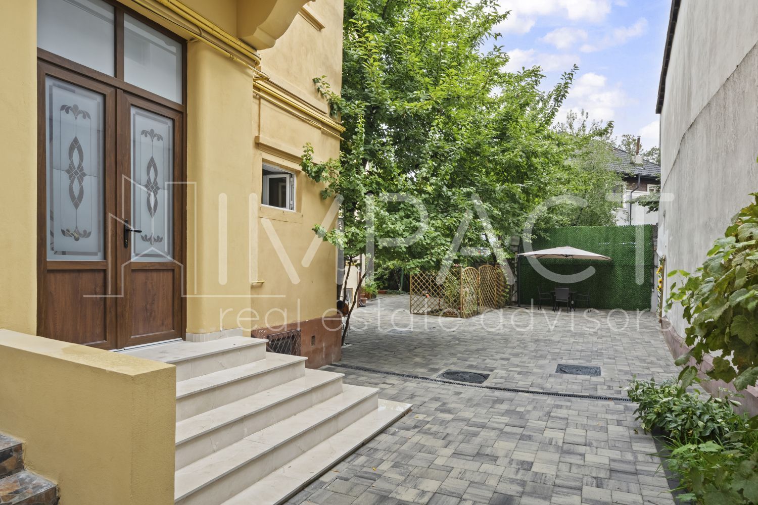 APARTAMENT DEOSEBIT CU 3 CAMERE IN VILA || CURTE - Poză 20