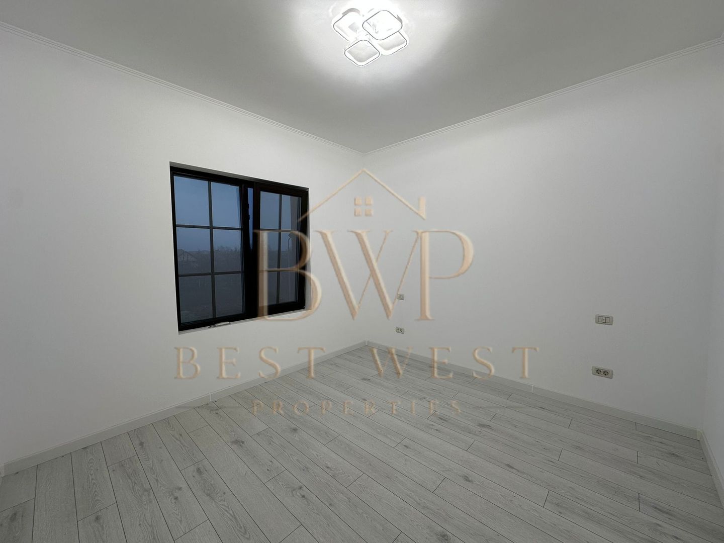 Duplex 1/2, 5 camere, drum propriu, Giroc COMISION 0% - Poză 11