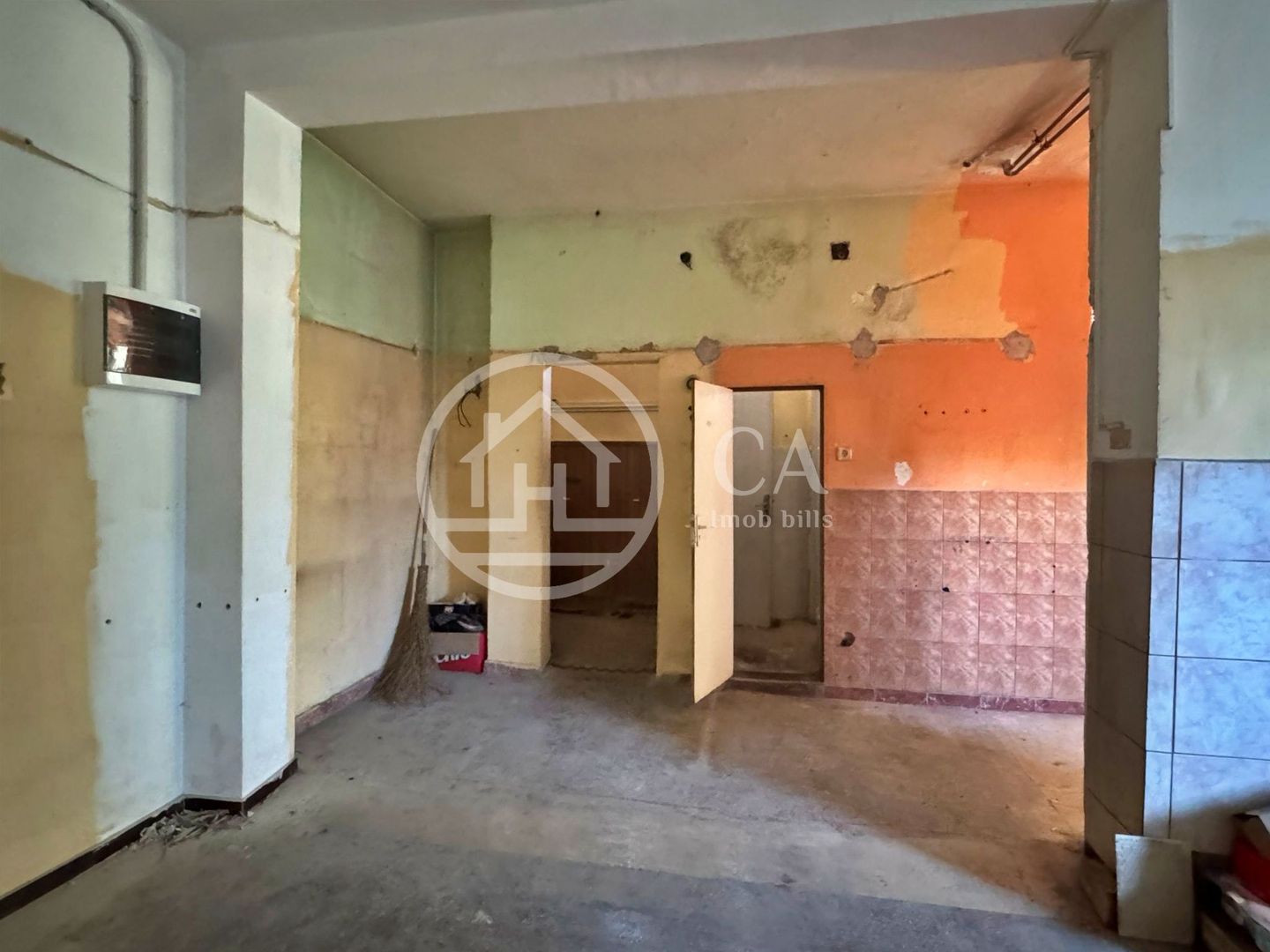 Spațiu comercial de vânzare in zona Calea Aradului, Oradea - Poză 1