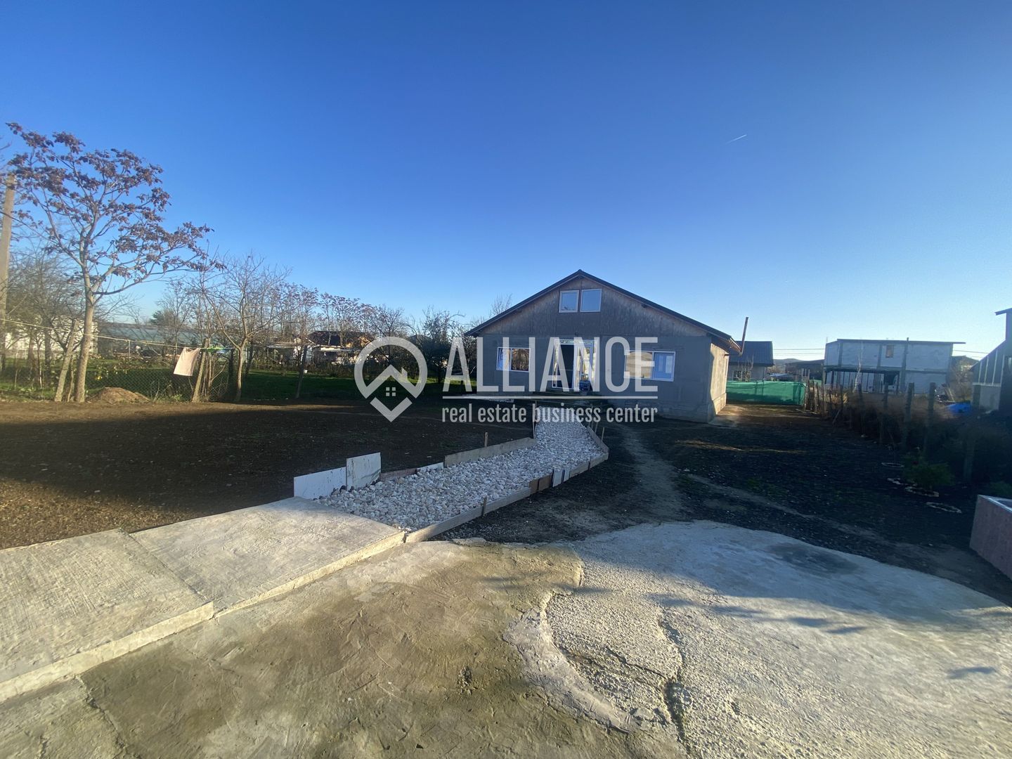 Castelu (COD 07) Casă 4 camere cu teren de 625 mp - Poză 13