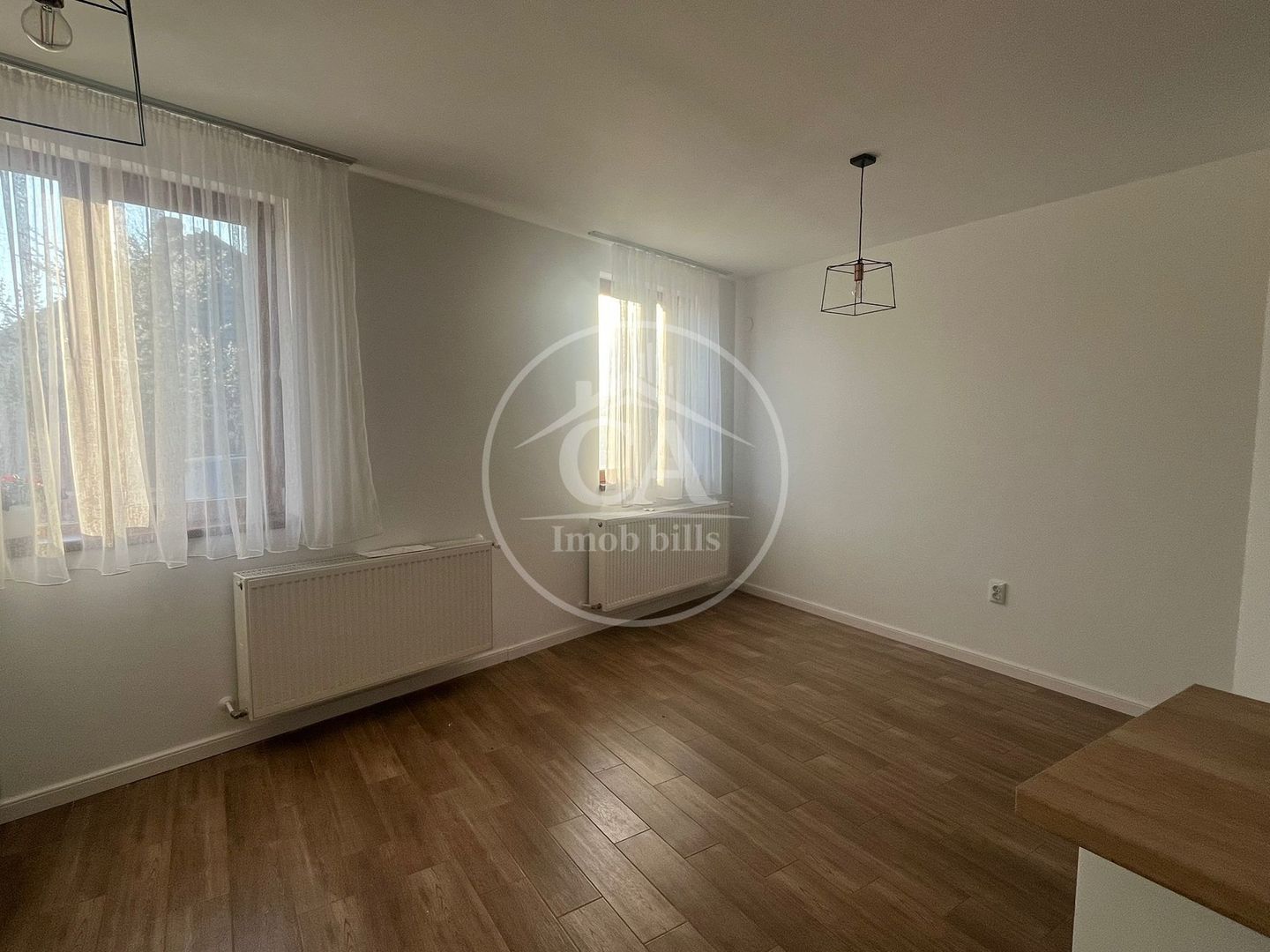 Casa de închiriat cu 4 camere in zona Iosia Nord, Oradea - Poză 2