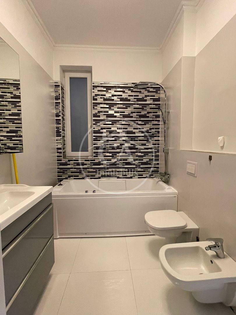 Apartament la casa, de inchiriat cu 3 camere Ultracentral, Oradea - Poză 6