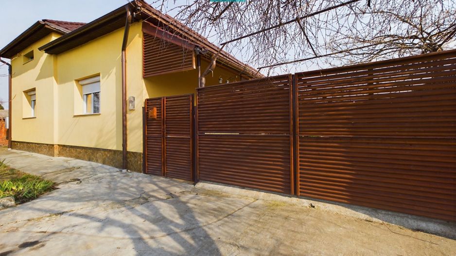 Casă 5 camere, Curtici - Poză 1