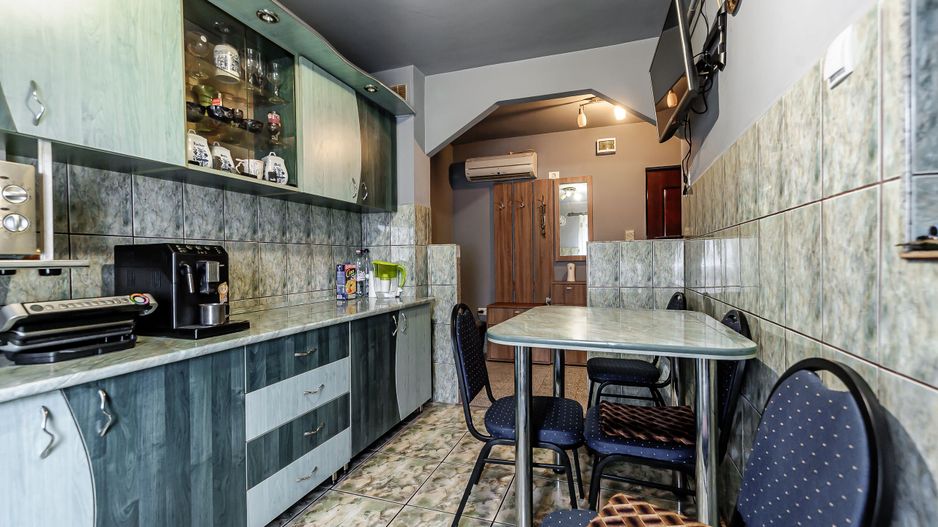 Vandut Apartament decomandat cu 2 camere si 2 balcoane in Alfa - Poză 4