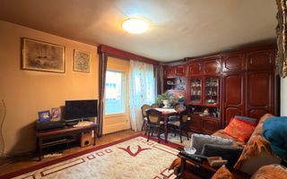 Apartament cu 3 camere decomandate zona Titulescu - Poză 1