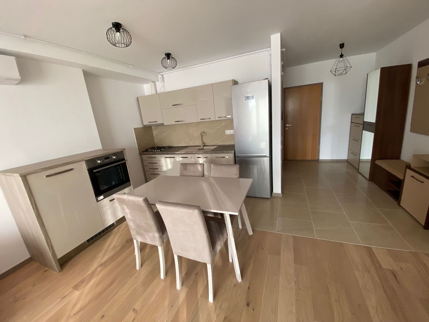 Apartament bloc nou 3 camere - parcare subterana - Poză 5