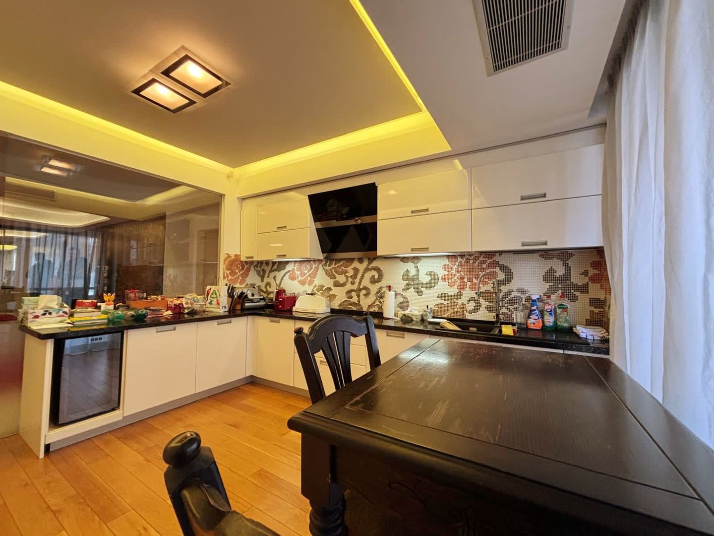 O raritate in piata imobiliara! Apartament 4 camere in Primaverii! - Poză 9