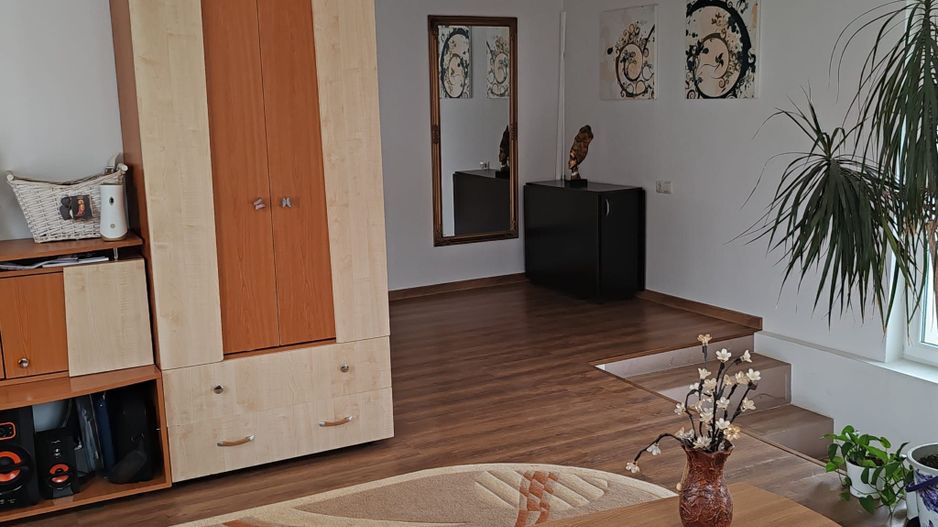 De vanzare! Casa in Campenesti, langa lac - Poză 5