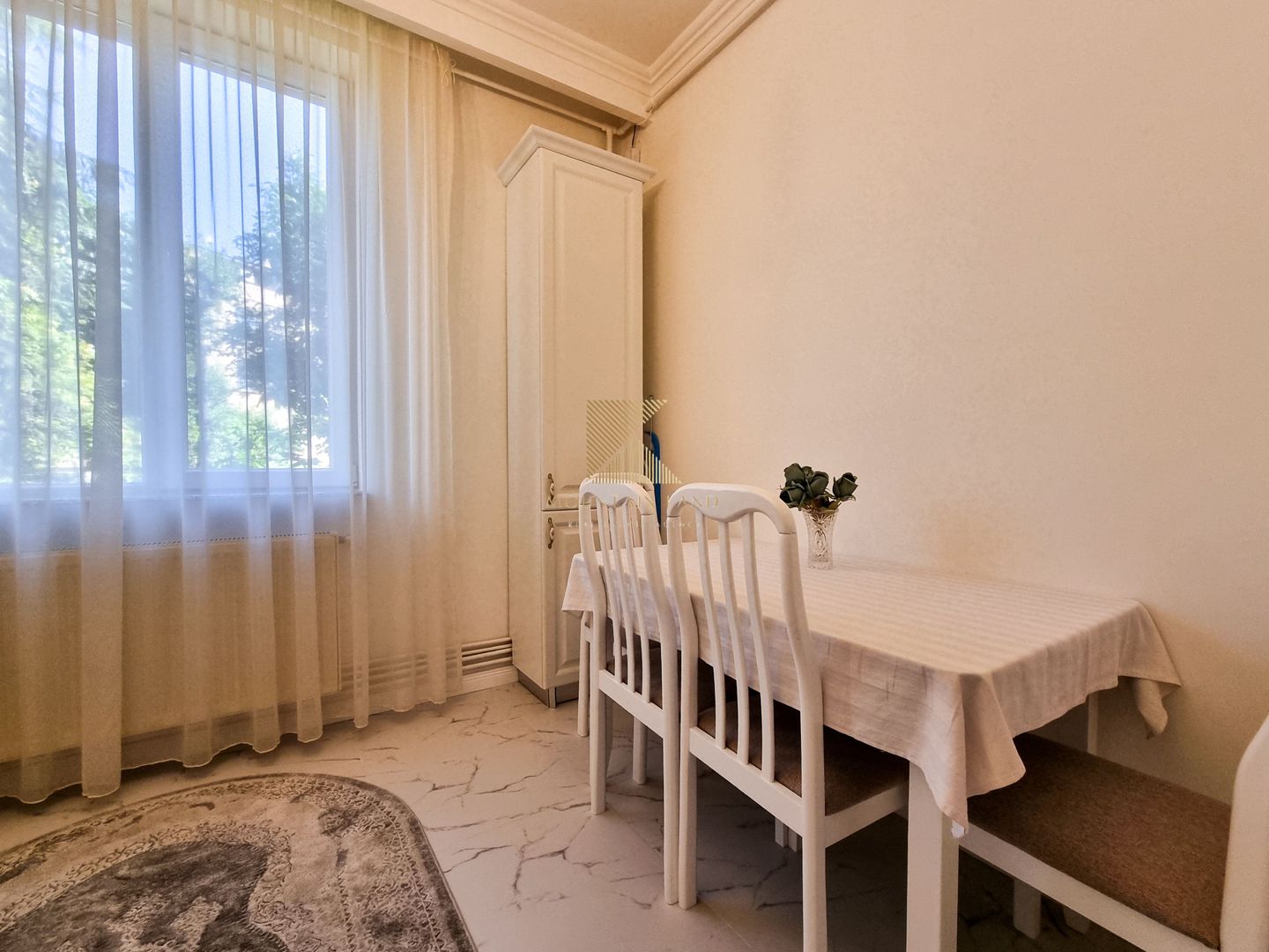 Apartament complet renovat și mobilat – parter, Bulevardul 15 Noiembri - Poză 8