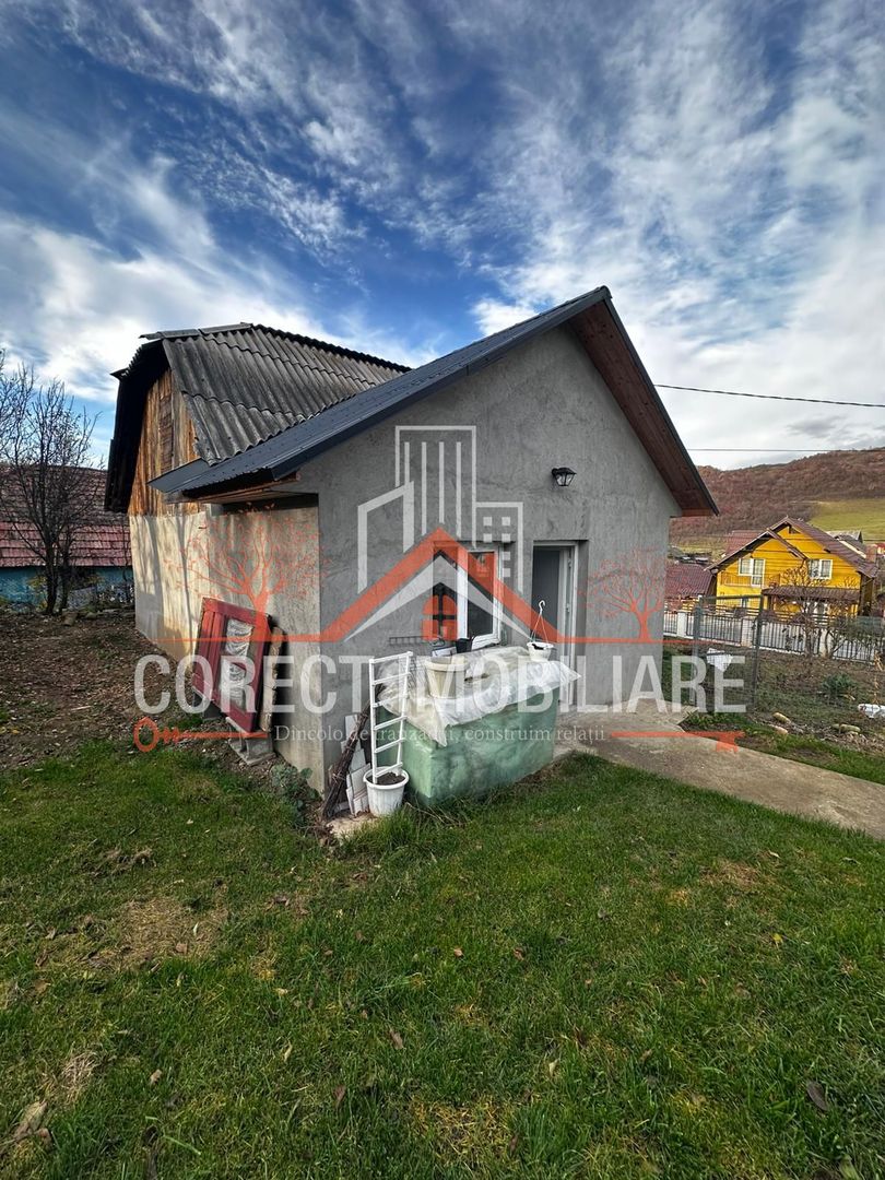 Casa de vanzare - Jelna - - Poză 2