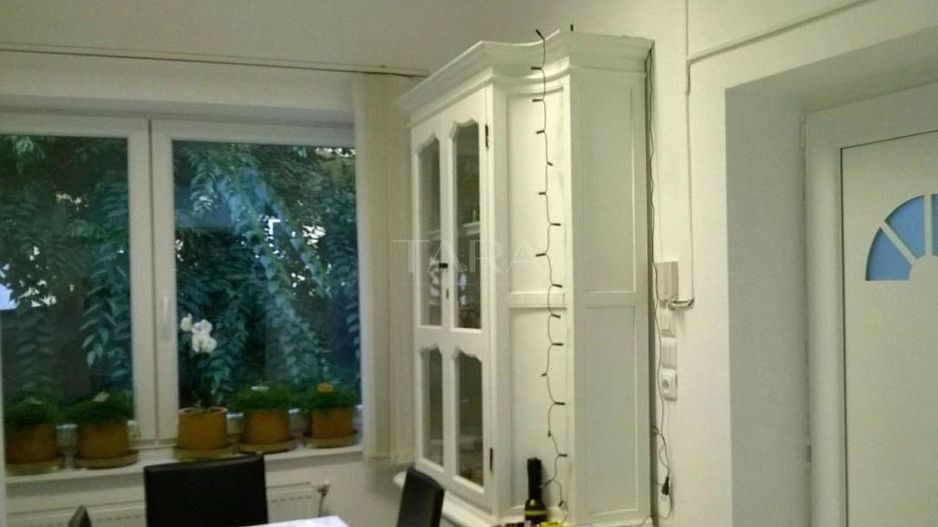 Apartament cu 2 camere de vânzare în zona Ultracentrala. - Poză 2