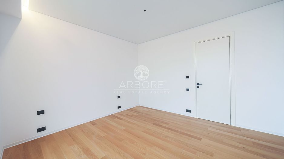 Apartament de Vânzare cu 3 Camere în Zona de Nord a Bucureștiului - Poză 24