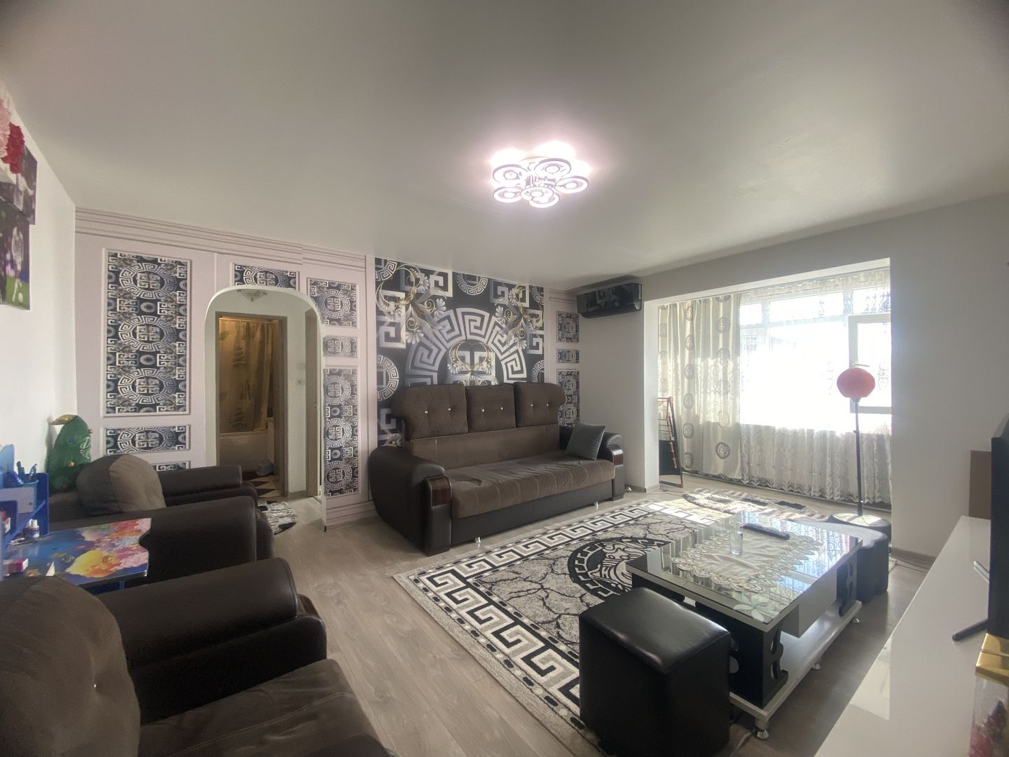 Vanzare apartament 2 camere luminos și primitor – Micro 11,Târgoviște - Poză 1