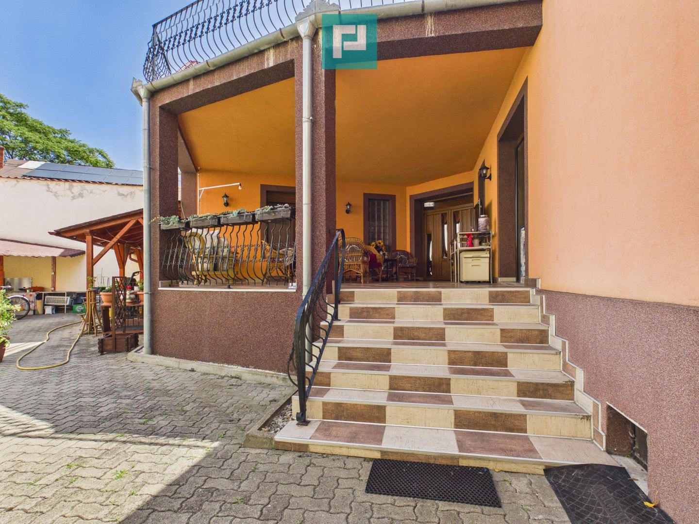 Casă ultracentrală cu 6 camere pentru investiții - Poză 19