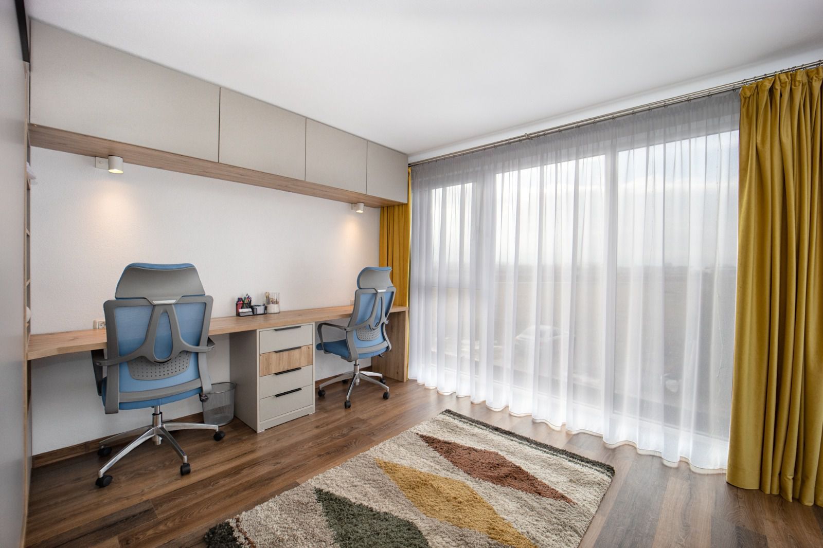 Casă înșiruită de vânzare în Sânpetru | Mobilată și utilată premium - Poză 11