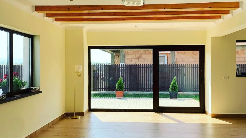 Casa Moderna La 6km de Brasov - Poză 3