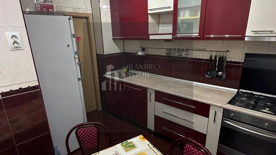Apartament 4 camere decomandat | Titan | 80 mp | Centrală proprie/ - Poză 5