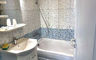 🏡 Închiriez Apartament cu 2 camere, centrală proprie, zonă liniștită - Poză 7