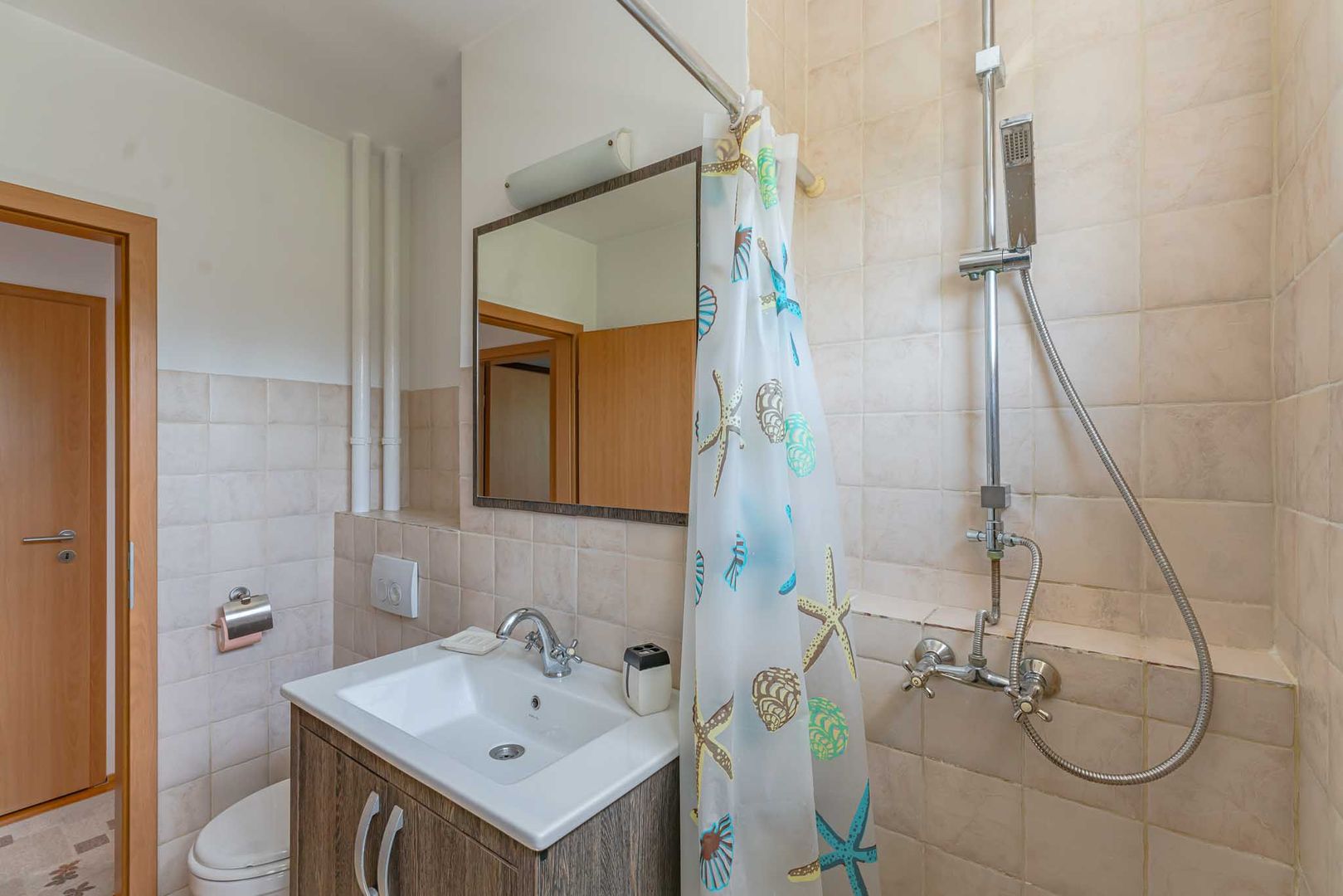 Apartament mobilat si utilat cu loc de parcare - Poză 12