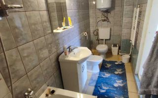 Casa 4 camere 2 bai garaj inchis pivnita si teren 740 mp in Seica Mica - Poză 6